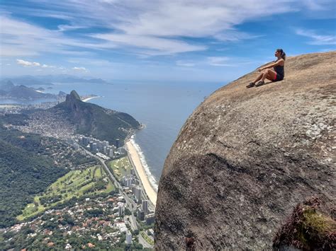 Trilha da Pedra da Gávea com escalada para o topo é inesquecível