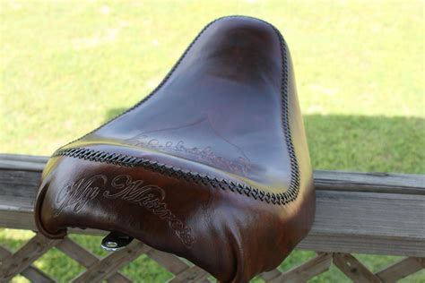 Leather motorcycle seat - Our Leatherwork Galleries - Leatherworker.net