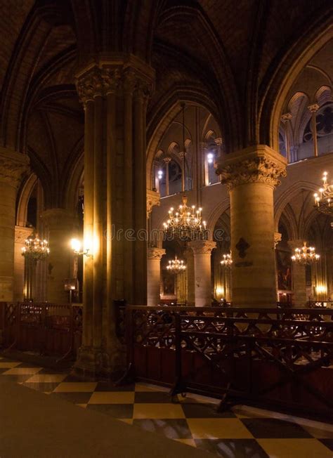 Notre Dame Cathedral Interior Editorial Photo - Image of paris, inside: 97553156