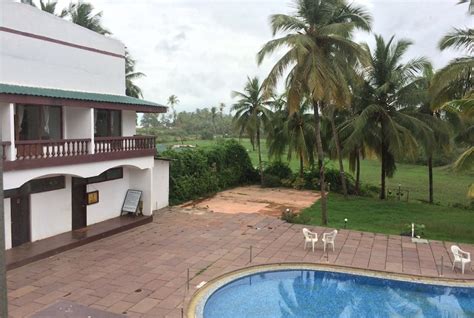 Bollywood Sea Queen Beach Resort Goa Resort Price, Address & Reviews