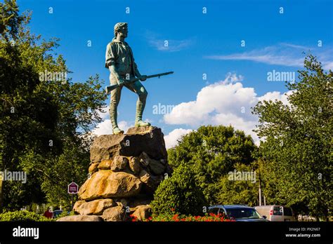 Minuteman Statue Lexington Battle Green Lexington, Massachusetts, USA ...