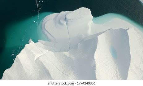 312 Snow Drone Shot Iceland Images, Stock Photos & Vectors | Shutterstock