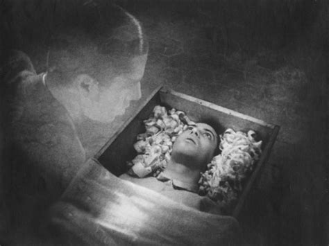 Vampyr (1932) - Carl Theodor Dreyer | Synopsis, Characteristics, Moods ...