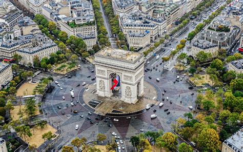 Explore the Arc de Triomphe Rooftop in Paris