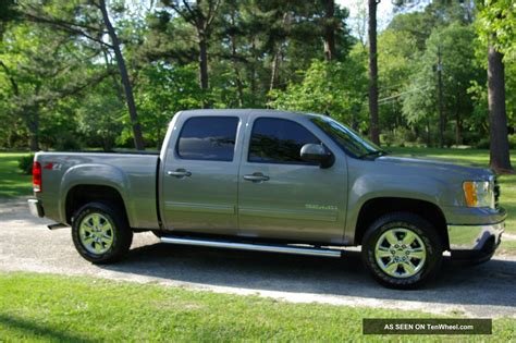 2013 Gmc Sierra Crew Cab 4x4 Z71 Slt, Gray Exterior With Black Interior