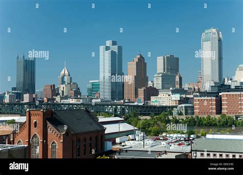 DOWNTOWN SKYLINE PITTSBURGH PENNSYLVANIA USA Stock Photo - Alamy