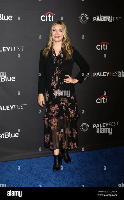 LOS ANGELES - MAR 21: Zoe Perry at the 2018 PaleyFest Los Angeles - Big Bang Theory, Young ...