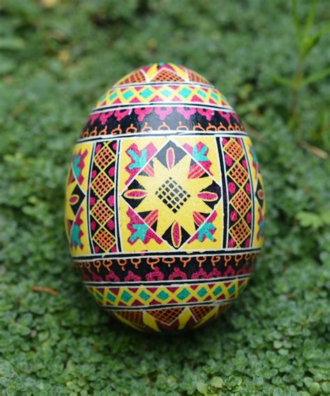 Traditional Yellow Pysanka Ukrainian Easter Egg – Pysanky Ukrainian Easter Eggs & Supplies