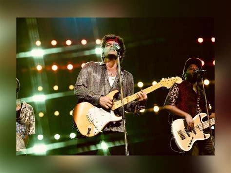 Bruno Mars dedicates special song to thank his Filipino fans | GMA ...