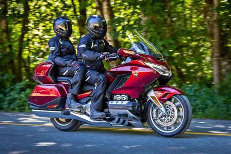 2018 Honda Gold Wing Tour Automatic DCT Review • Total Motorcycle