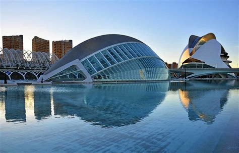 30 Famous Landmarks in Spain You Need To Visit in 2021