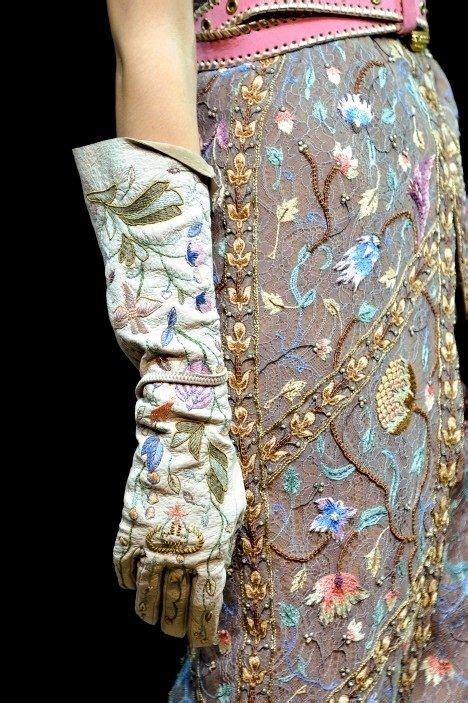 Beautiful embroidery | Christian dior haute couture, Fashion, Dior ...