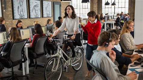 Startups, CEOs, VCs and More from the Movie 'The Intern' - KWHS