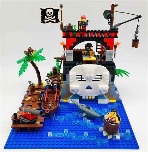 MaStaBricks στο Instagram: "Lego 6279 Skull Island recreated #lego #legopirates #pirate # ...