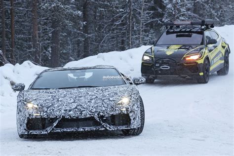 2024 Lamborghini Aventador Successor Caught Playing in the Snow, Could ...