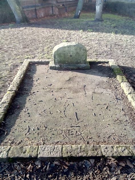 Dick Turpin's Tombstone – York, England - Atlas Obscura