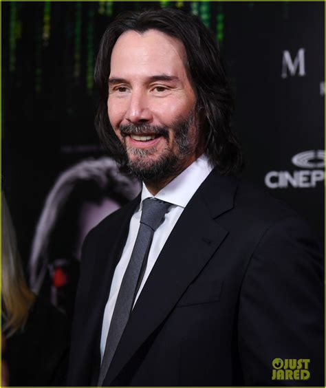 Photo: keanu reeves the matrix resurrections premiere in toronto 04 ...