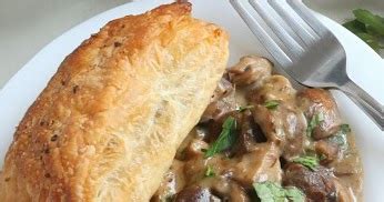 Mushroom and Chestnut Pie Recipe - Yummi Recipes