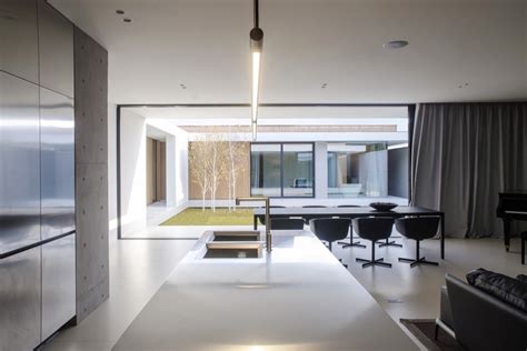 Piano House / LINE architects | ArchDaily