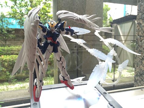 RG Wing Gundam Zero EW. : Gunpla