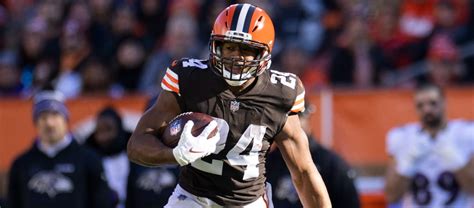 Nick Chubb 2022 Fantasy Football Projections, Rankings, & Outlook ...