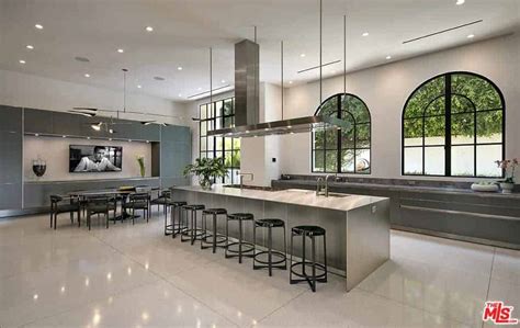 40 Mansion Kitchen Designs (Photos) - Home Stratosphere