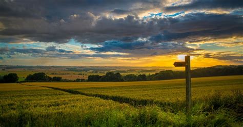 Lincolnshire Wolds - The Carpenters Arms Hotel Boston UK