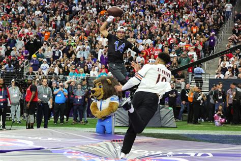 Equanimeous St. Brown helps brother, Amon-Ra, win Best Catch at Pro ...