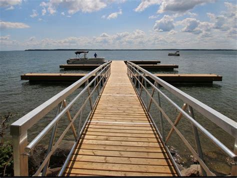 Innisfil Beach Park - Tourism Simcoe County