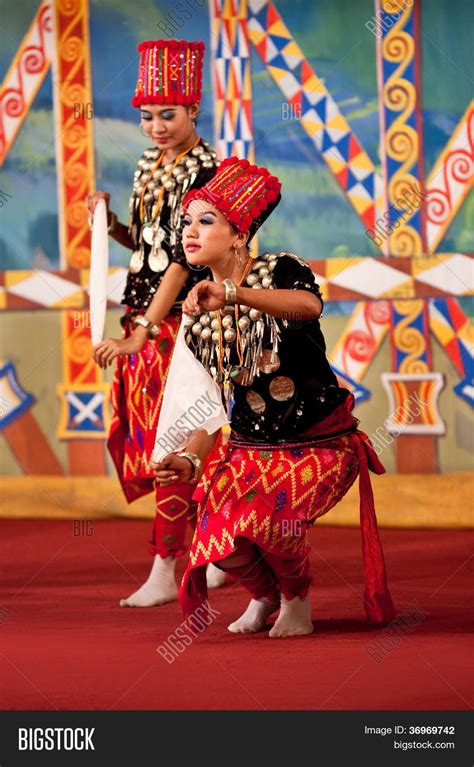 Traditional Burmese Image & Photo (Free Trial) | Bigstock