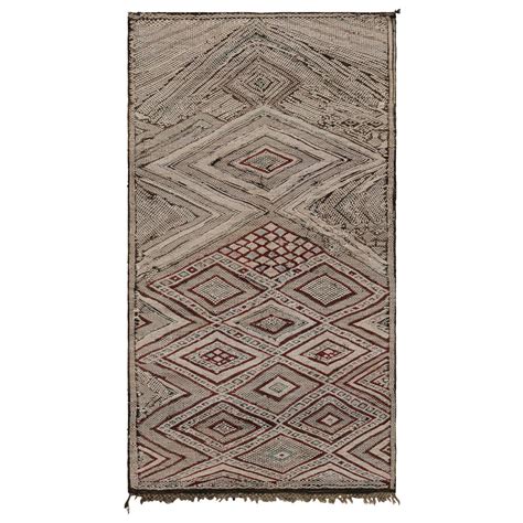 Vintage Zayane Moroccan Kilim Rug, with Geometric Patterns, from Rug ...