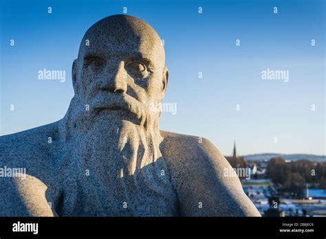 Gustav vigeland sculpture park winter hi-res stock photography and images - Alamy