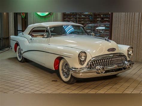 1953 Buick Skylark | American Muscle CarZ