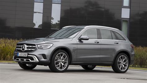 2020 Mercedes-Benz GLC300e: Thai prices and specs