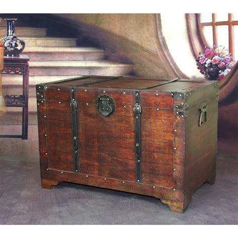 Vintiquewise Old Fashioned Wood Storage Trunk Wooden Treasure Hope ...