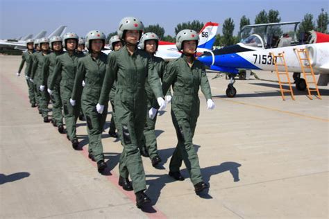 Women in Uniform - Chinese air force.