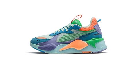 Bright-Color Sneakers For Spring 2019 People Are Loving