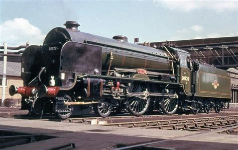 BR (Southern) Schools class 4-4-0 No 30926 'Repton' | Southern trains ...