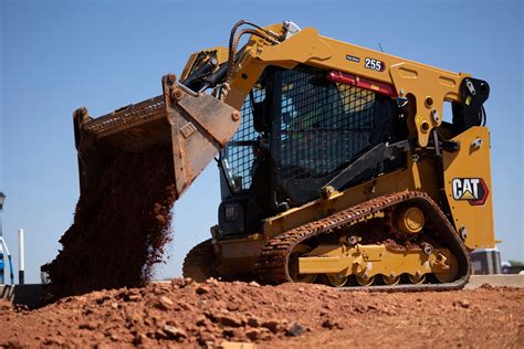 Cat® 255 and 265 CTLs deliver industry leading lift | Cat | Caterpillar