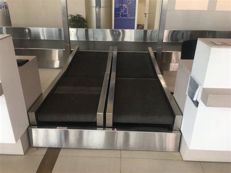 Airport Baggage Conveyor Belt at best price in Mumbai by Delite Systems Engineering India Pvt ...