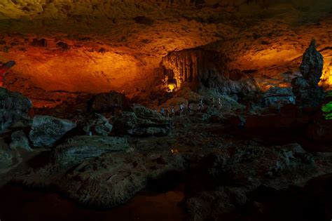 Sung Sot cave - A Marvel of Nature in Halong Bay - Bai Tho Junks - Best Halong Bay cruise since 1991