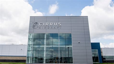 Cirrus Aircraft employee dies in Texas plane crash