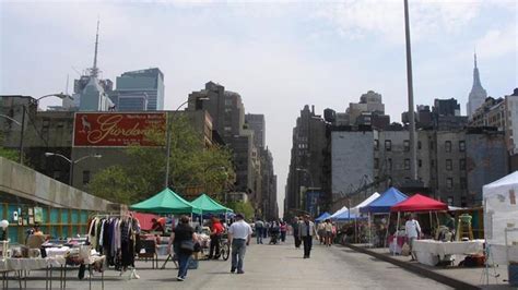 Hell's Kitchen Flea Market | Shopping in Midtown West, New York