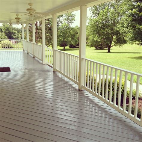 Country Front Porch | Front porch railings, Porch railing designs, Porch design