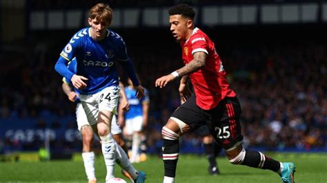 Everton vs. Manchester United live stream: Premier League TV channel ...