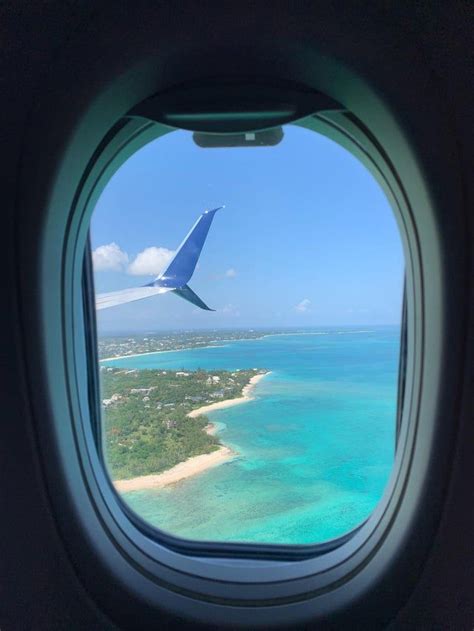 ITAP of Nassau, Bahamas from a plane window : itookapicture | Airplane ...