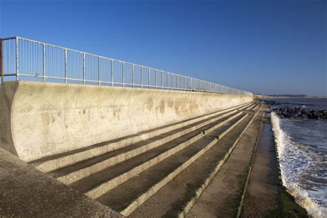 Precast Sea Wall Defence | Concrete Sea Defence | Essex