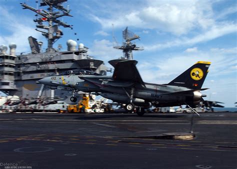 F-14 Tomcat landing on Aircraft Carrier - Final Deployment | Defence Forum & Military Photos ...