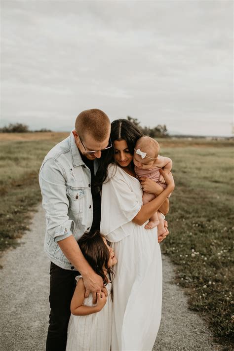 Waddell Family // Abbotsford Family Session | Julie Christine Photography