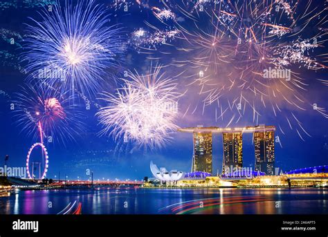 fireworks on Singapore skyline new years eve Stock Photo - Alamy